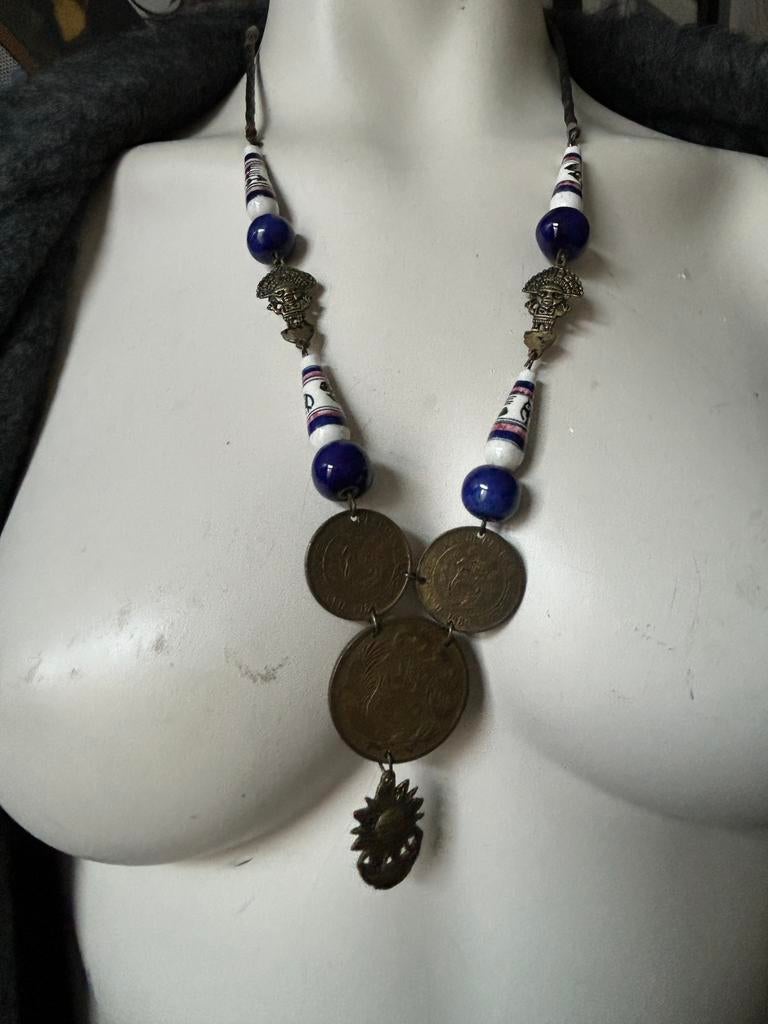 Collier Vénézuélien perles et pièces, Enlèvement ou Envoi, Comme neuf