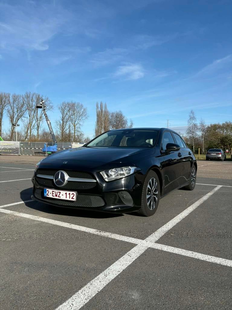 Mercedes-Benz A200d, Auto's, Automaat, Stof, Zwart, 5 deurs