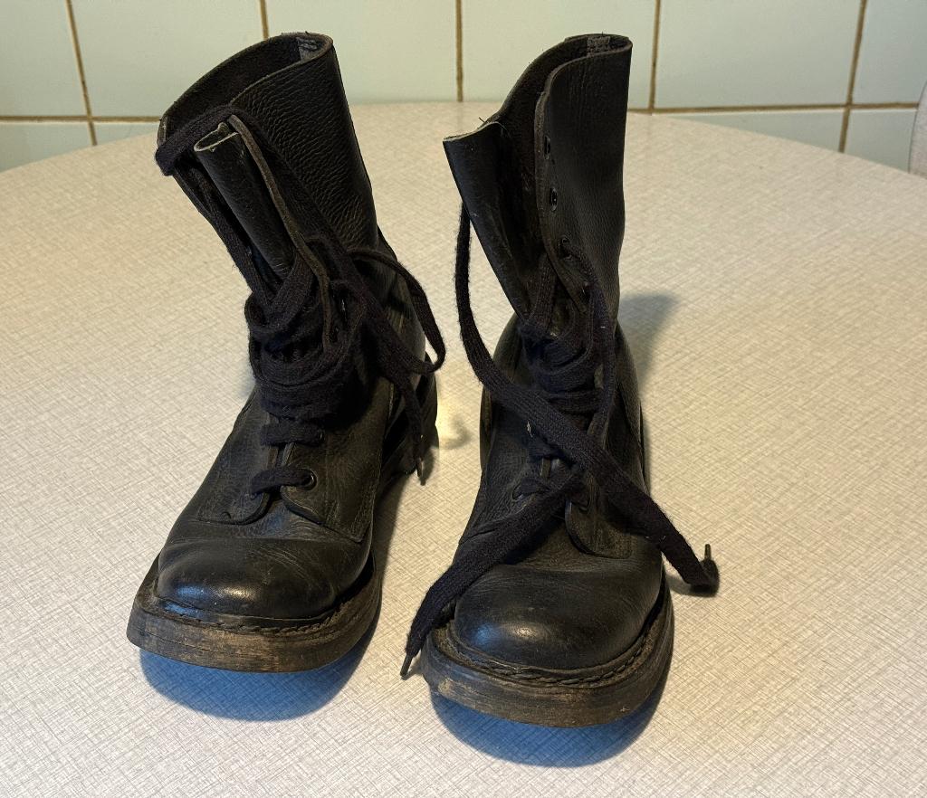Bottines ABL, Enlèvement, Armée de terre