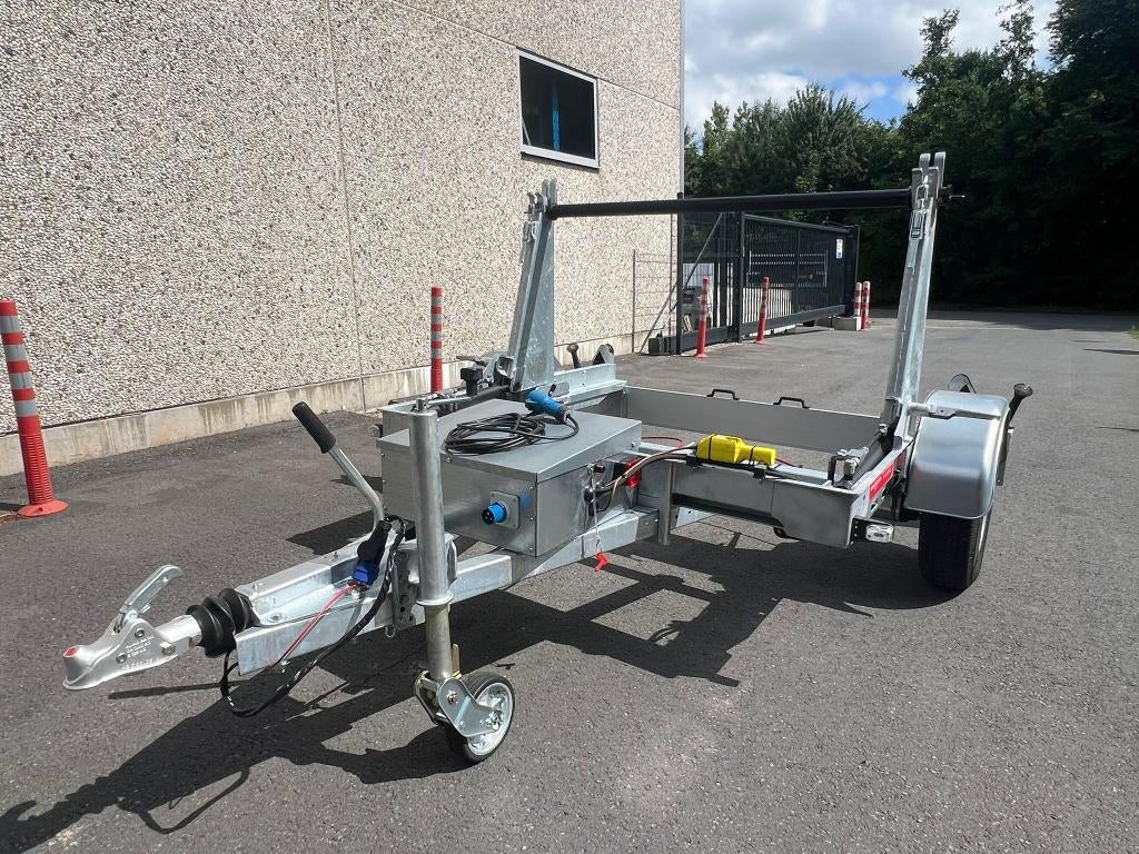 Haspelwagen | Elektrisch Hydraulisch | 1800 kg (Geremd), Zakelijke goederen, Machines en Bouw | Kranen en Graafmachines, Ophalen