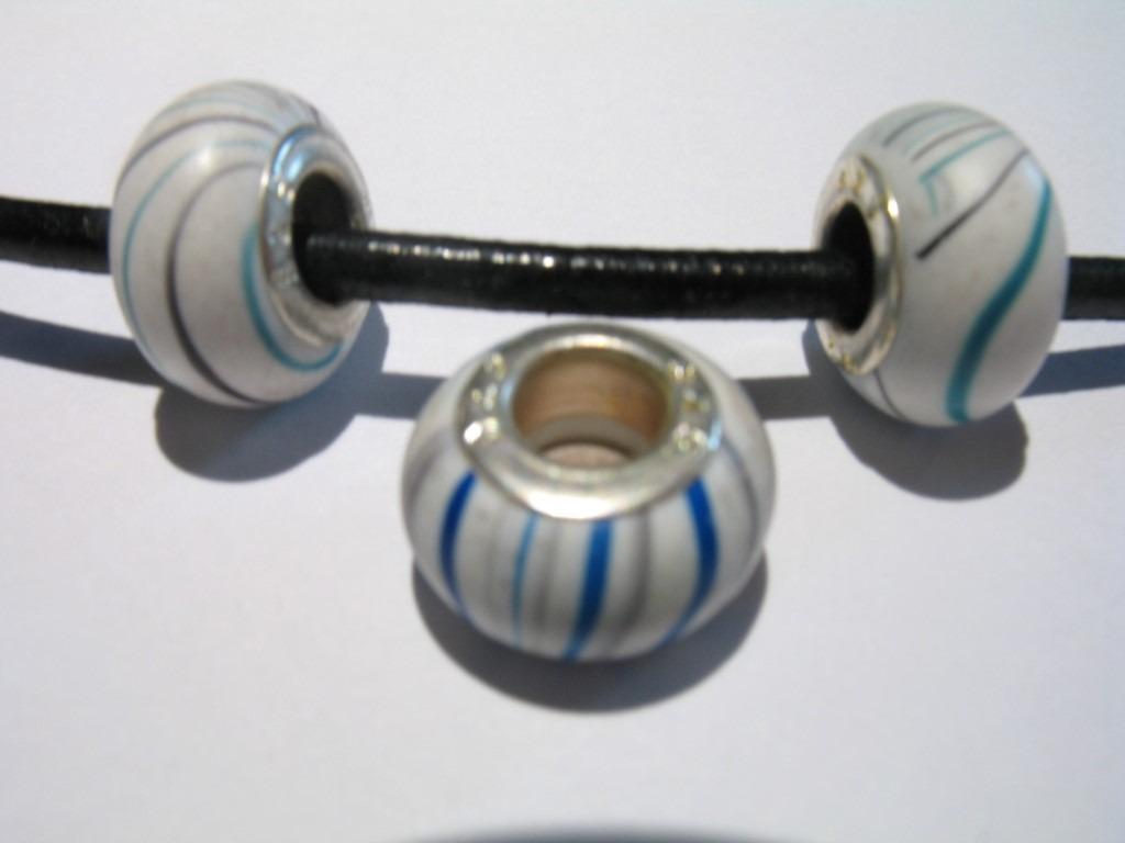 Bedel: wit, grijs, blauw, Bijoux, Sacs & Beauté, Bracelets à breloques, Neuf, Autres marques, Enlèvement ou Envoi, Autres matériaux