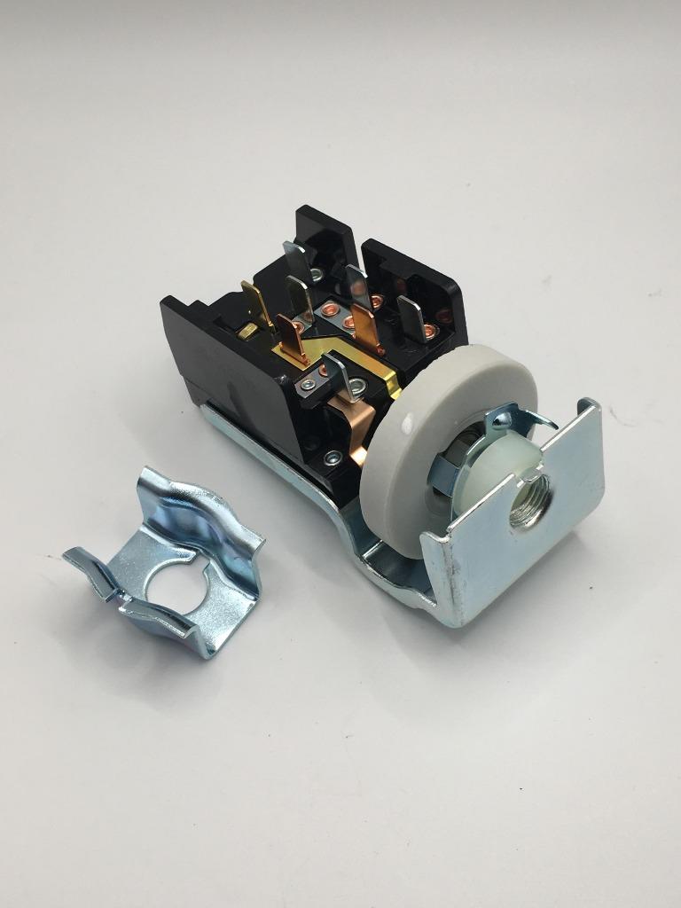 Te koop lichtschakelaar ford f100 f150 f250 e100 e150 bronco, Ophalen of Verzenden, Nieuw, Amerikaanse onderdelen