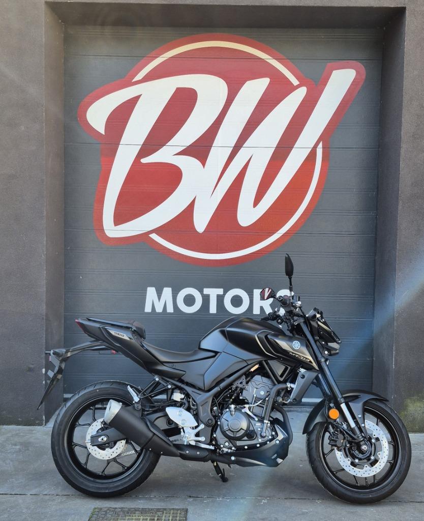 Yamaha MT-03 Tech Black @ BW Motors Malines, Motos, Motos | Yamaha, Entreprise, 12 à 35 kW, Naked bike, 2 cylindres
