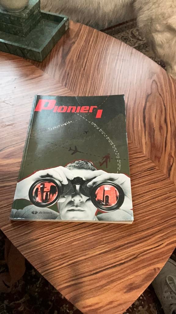 Pionier 1- Leerboek, Boeken, Schoolboeken, Ophalen of Verzenden, Nederlands, Serlet