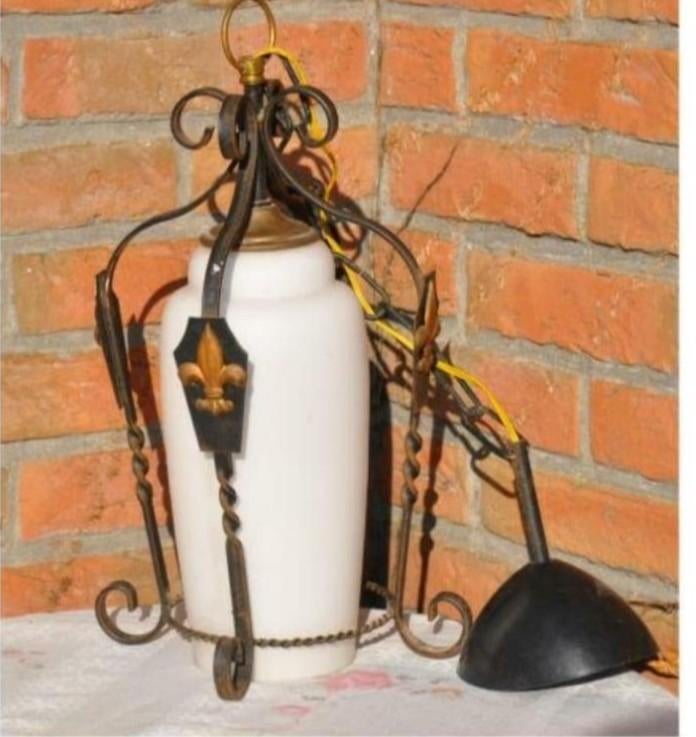 § suspension de hall opaline et fer forgé, Enlèvement ou Envoi