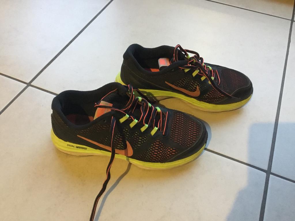 Nike dual fusion run 3 maat 35,5 sportschoenen, Enfants & Bébés, Vêtements enfant | Chaussures & Chaussettes, Garçon ou Fille