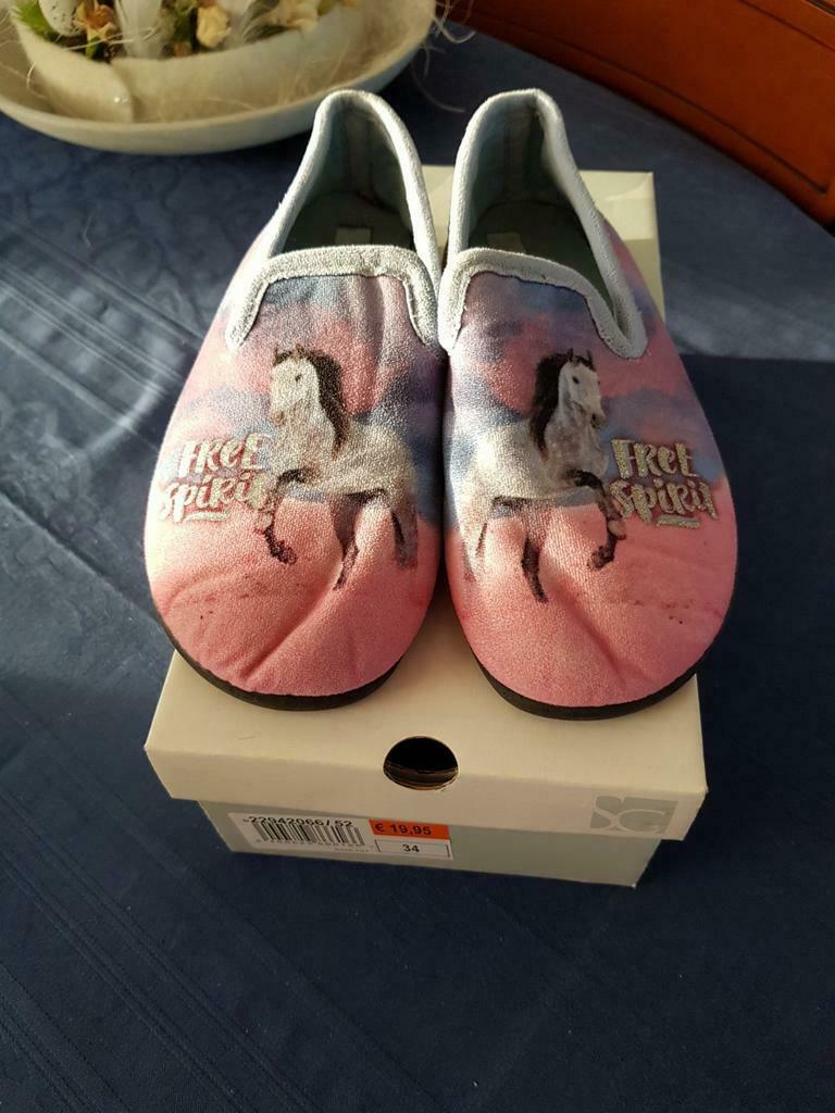 Pantoffels print paard m 34, Slipper club, Ophalen of Verzenden, Roze, Pantoffels of Sloffen