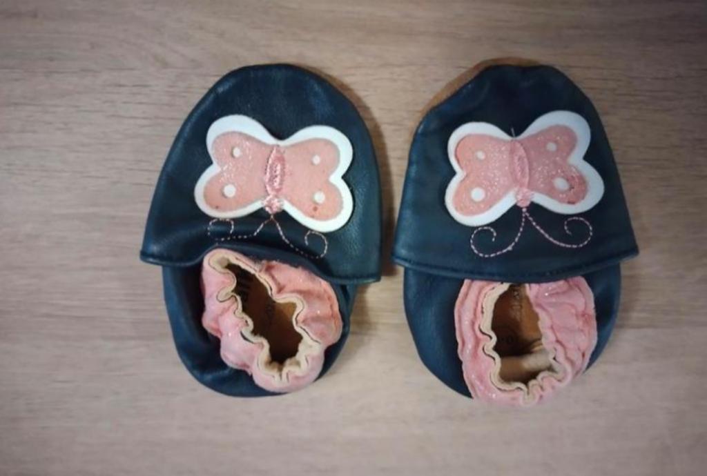 Zachte lederen babyschoentjes - 0 tot 6 maand, Kinderen en Baby's, Ophalen of Verzenden, Gebruikt, Meisje, Schoentjes