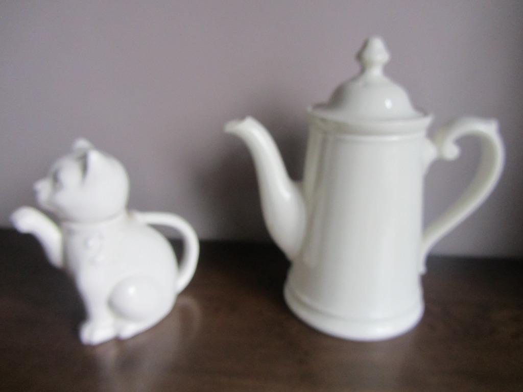 KOFFIEPOT WIT KERAMIEK EN KLEIN POTJE, Ophalen