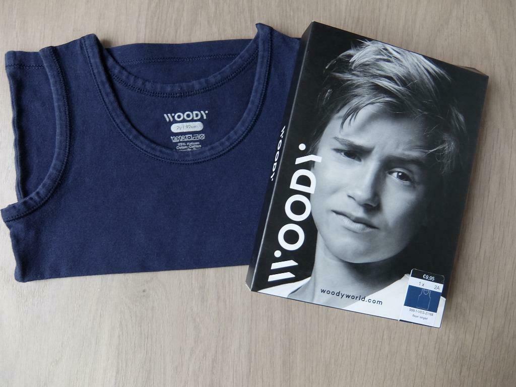 Woody - Blauw onderhemdje jongens. Maat 92, Kinderen en Baby's, Kinderkleding | Maat 92, Nacht- of Onderkleding, Gebruikt, Ophalen of Verzenden