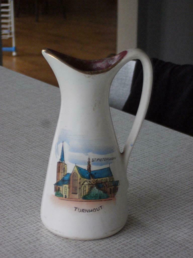 antieken melkkannetje, Ophalen