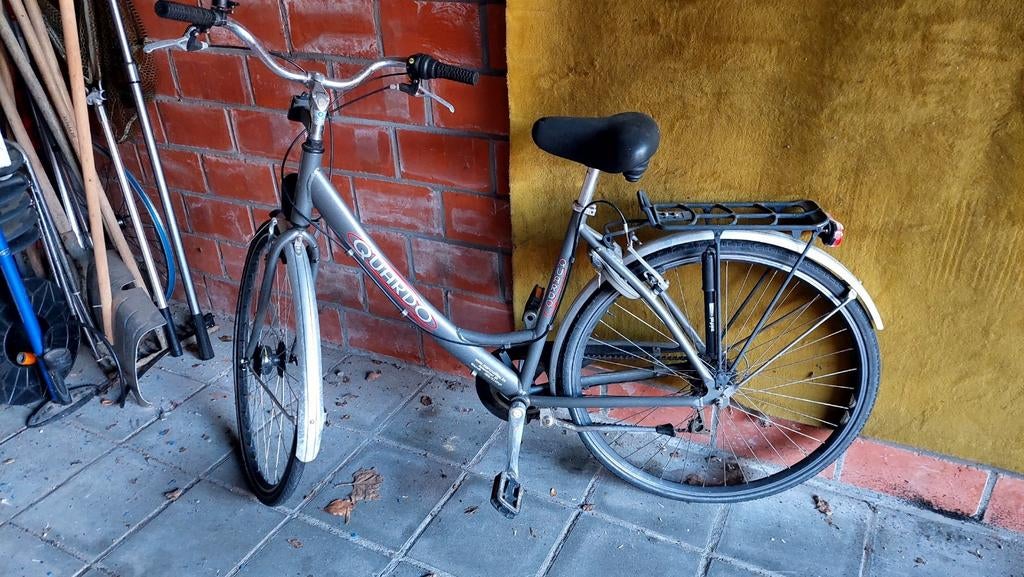 À vendre 100 euros, Enlèvement, Utilisé