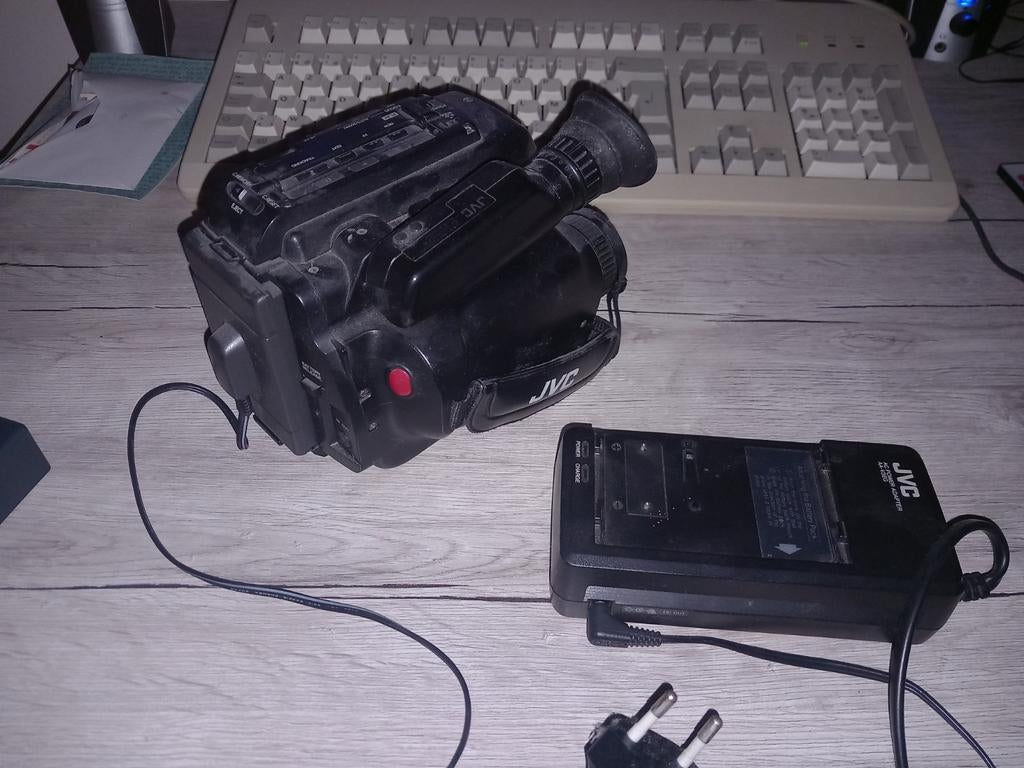 JVC VIDEOMOVIE Vhs-C + 1 cassette, Enlèvement ou Envoi