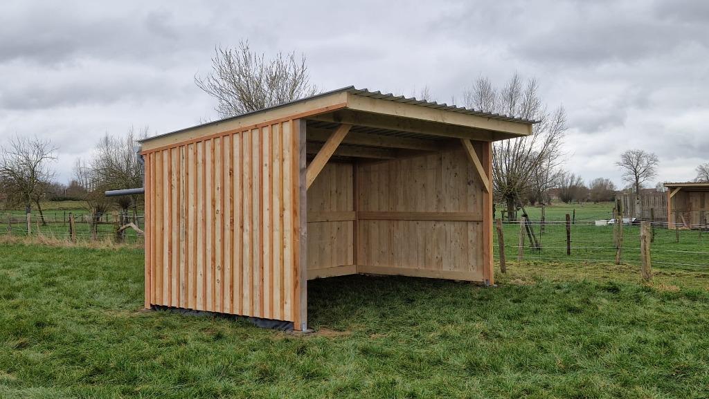 Abri de prairie 3 x 5 m modèle Ardennais, Pâturage, 2 ou 3 chevaux ou poneys