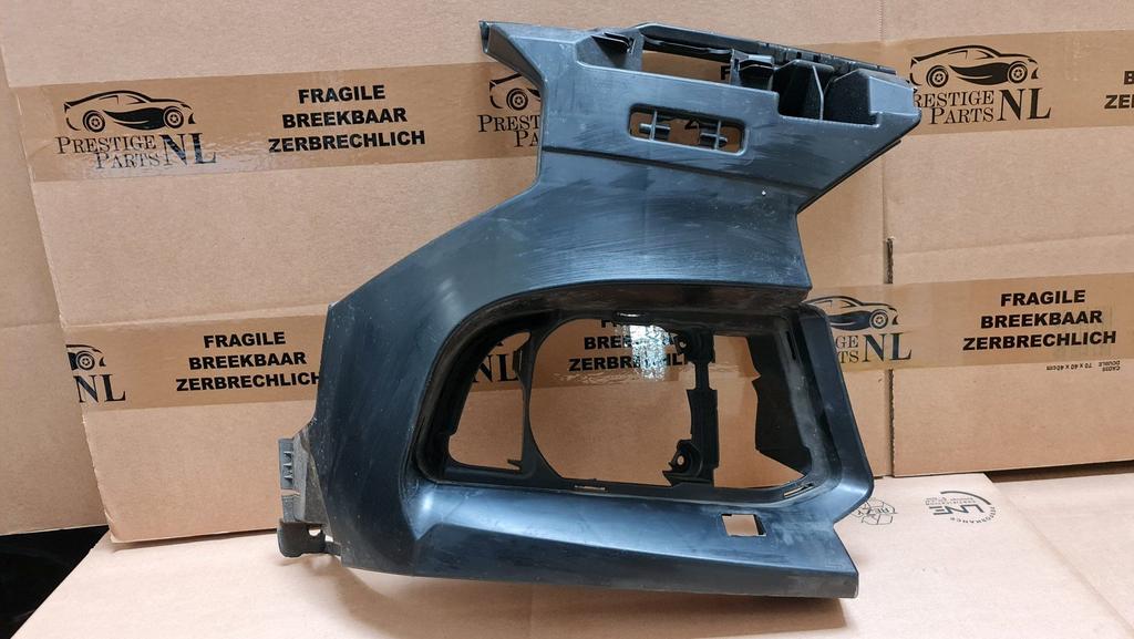 BMW F10 F11 M PAKKET Rechts voorbumper Houder steun Mistlamp, Auto-onderdelen, Carrosserie, Bumper, Voor, Gebruikt, Ophalen of Verzenden