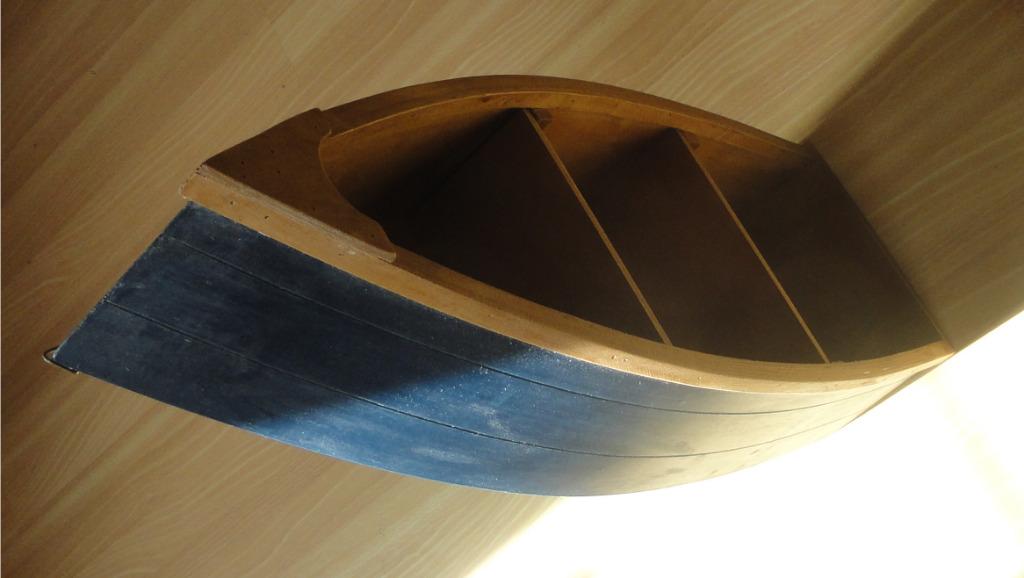 Bateau en bois - support mural, Enlèvement, Utilisé