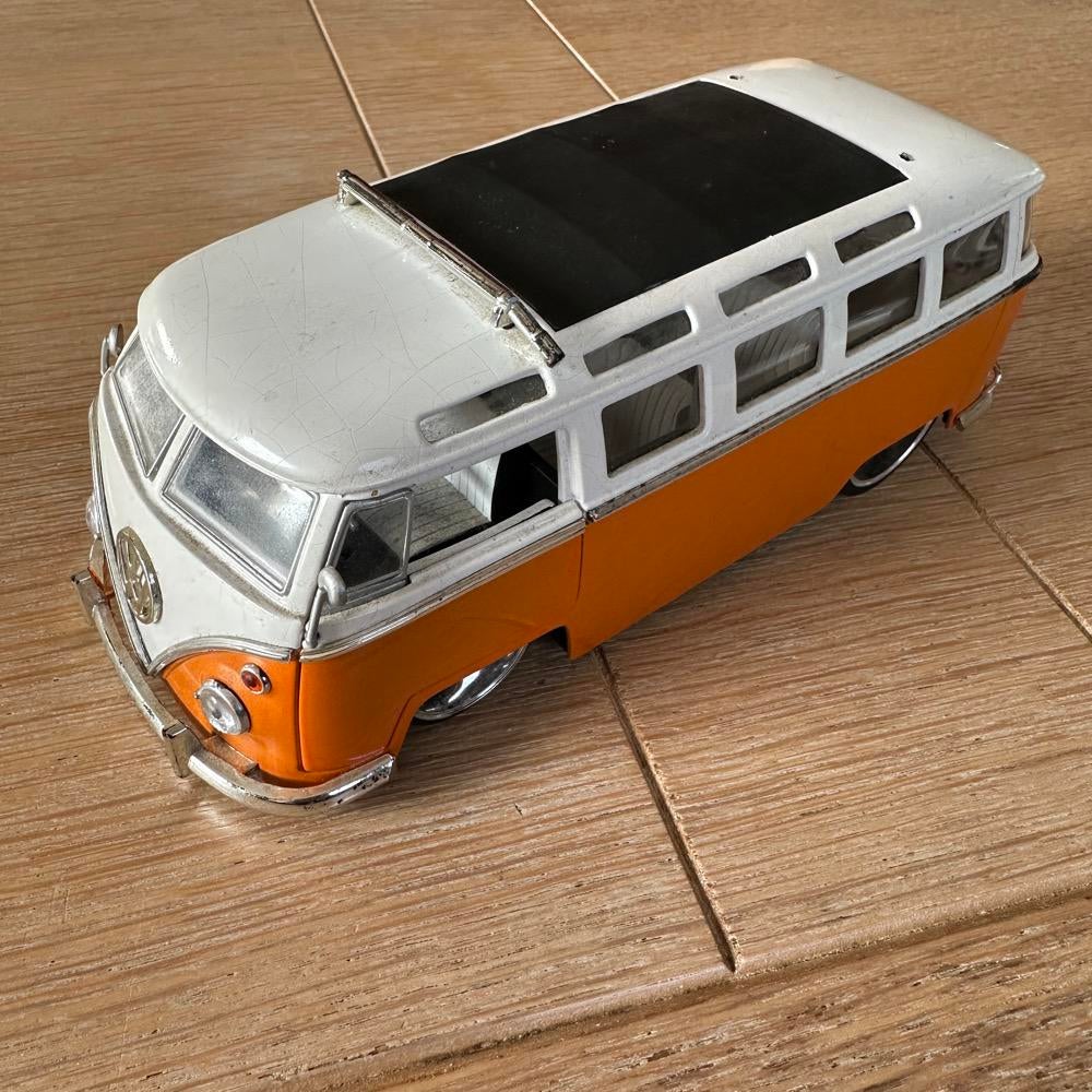 Jada Toys 1962 Volkswagen Bus 1/24, Enlèvement ou Envoi, Utilisé, Jada