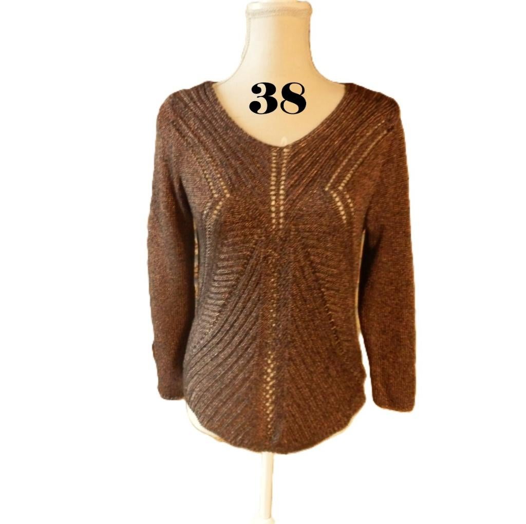 (53) -pull femme t.38 brun brillant - cassis -, Vêtements | Femmes, Pulls & Gilets, Comme neuf, Taille 38/40 (M), Brun, Enlèvement ou Envoi