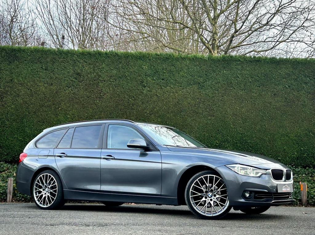 Bmw 318i Business Edition / Automatic / Bj 2019 / 166.000 Km, Stof, 4 cilinders, Parkeersensor, Bedrijf