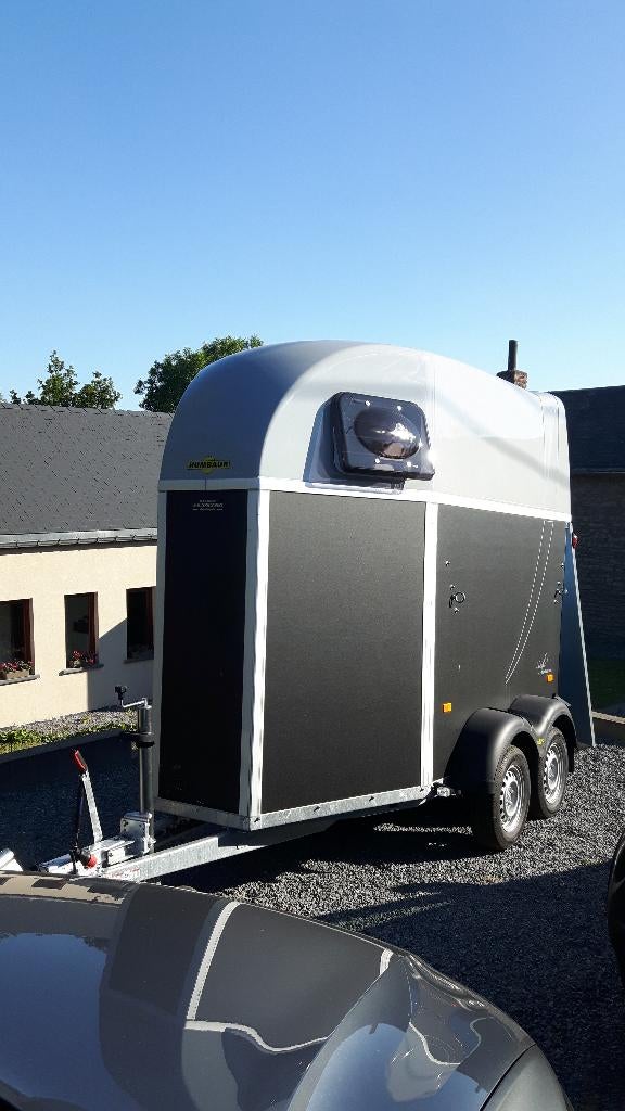 Van Humbaur Plywood enkel 1 1/2, Dieren en Toebehoren, Paarden en Pony's | Trailers en Aanhangwagens, Gebruikt, 1½-paards trailer