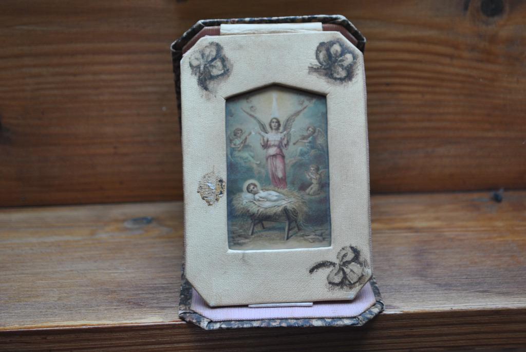 ANCIEN PETIT CADRE RELIGIEUX DE VOYAGE A POSER ENFANT JESUS, Antiquités & Art, Antiquités | Objets religieux, Enlèvement ou Envoi