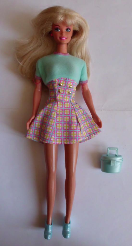 Barbie Chic tweedehands uit het jaar 1998, Kinderen en Baby's, Speelgoed | Poppen, Gebruikt, Barbie, Ophalen of Verzenden