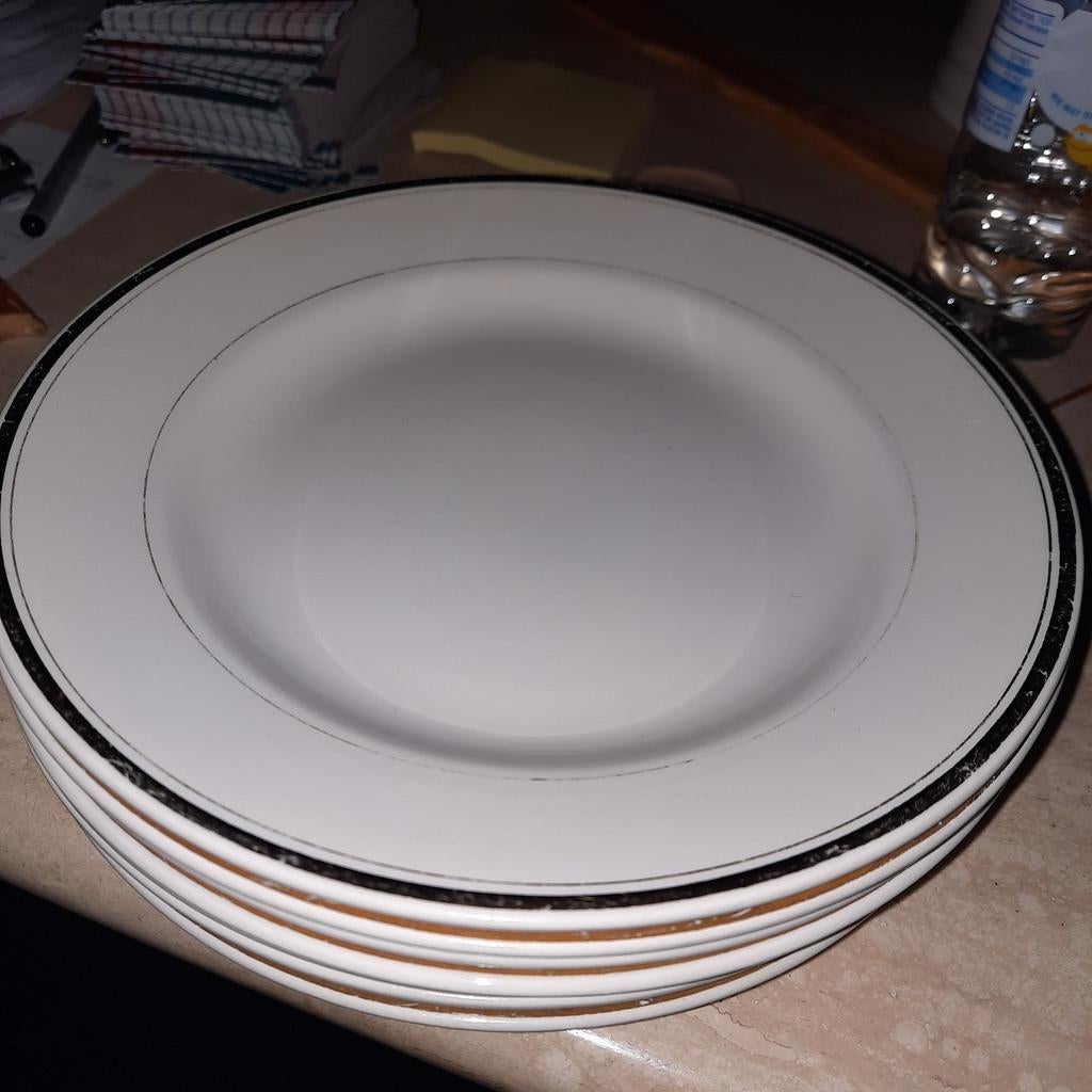 Boch ( La Louvière ) dessertbordjes . 20 cm , 7 stuks ., Ophalen of Verzenden