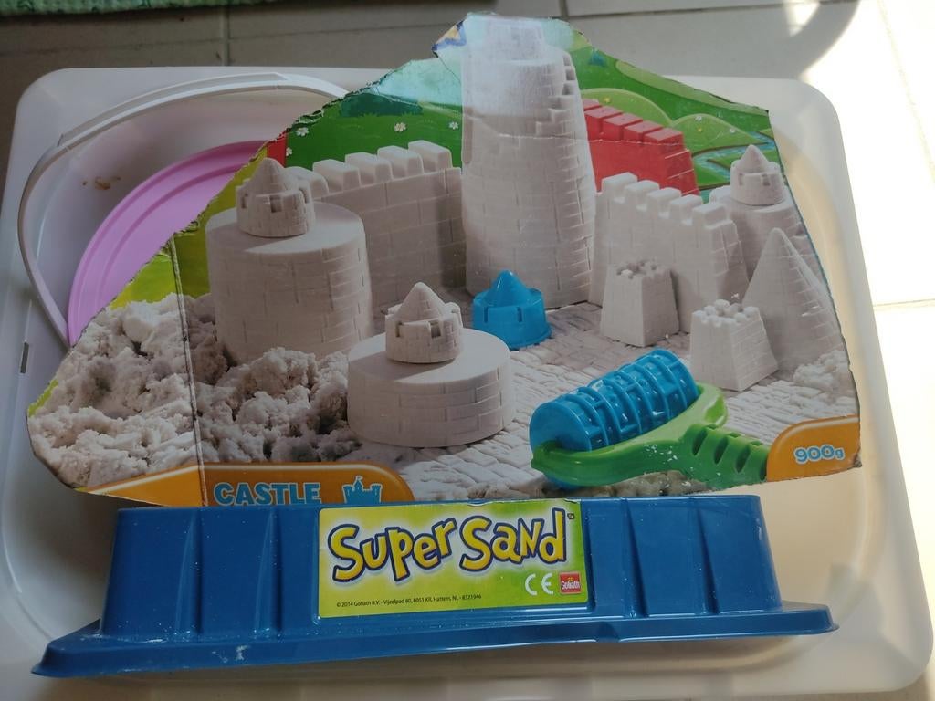 Kinetisch speelzand, Ophalen, Zo goed als nieuw, Bouwen