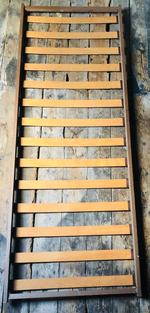 Sommier 70 x 200 en bois et acier, Une personne, Enlèvement, Utilisé, Sommier
