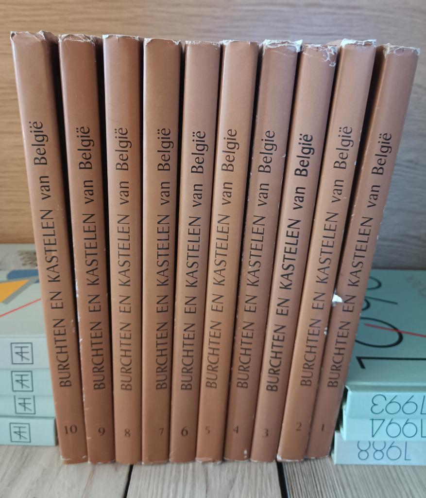 Boekenreeks "Burchten en kastelen van België"., Ophalen, Zo goed als nieuw, Overige onderwerpen