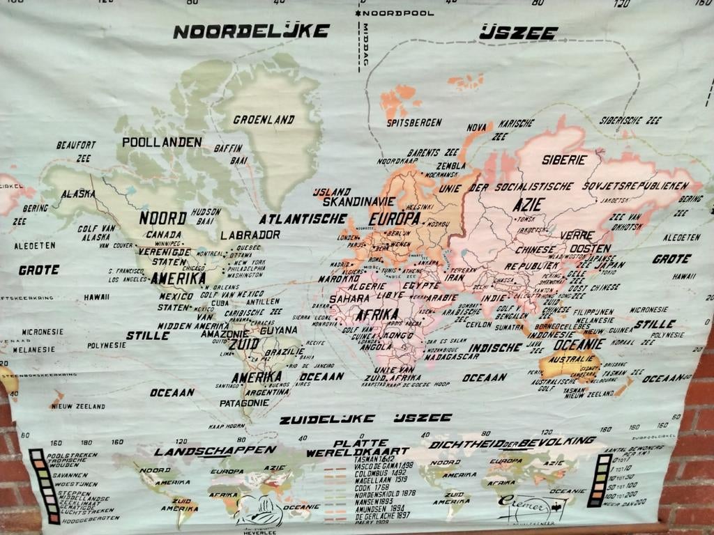 Zeer  oude   wereldkaart   een  parel, Enlèvement