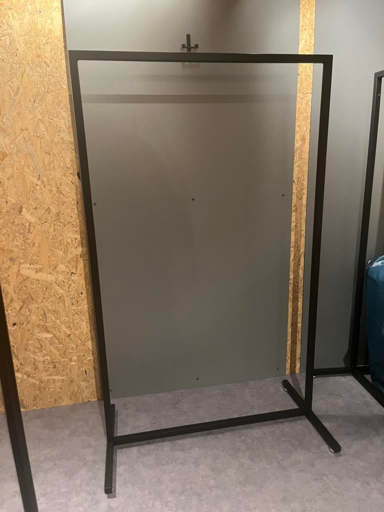 2 kledingrekjes zwart, Zakelijke goederen, Kantoor en Winkelinrichting | Winkel en Inventaris, Ophalen
