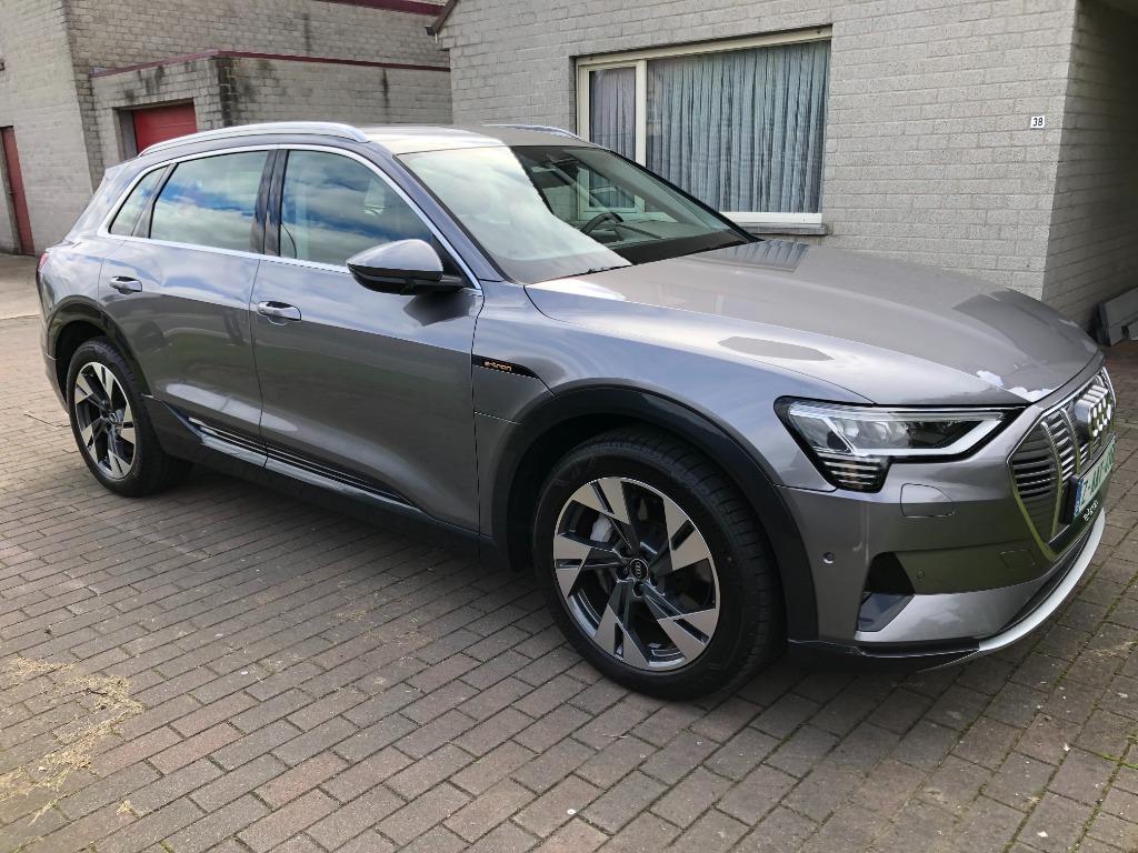 Audi (Q8) Etron, Auto's, Audi, Automaat, 230 kW, Leder, 5 zetels