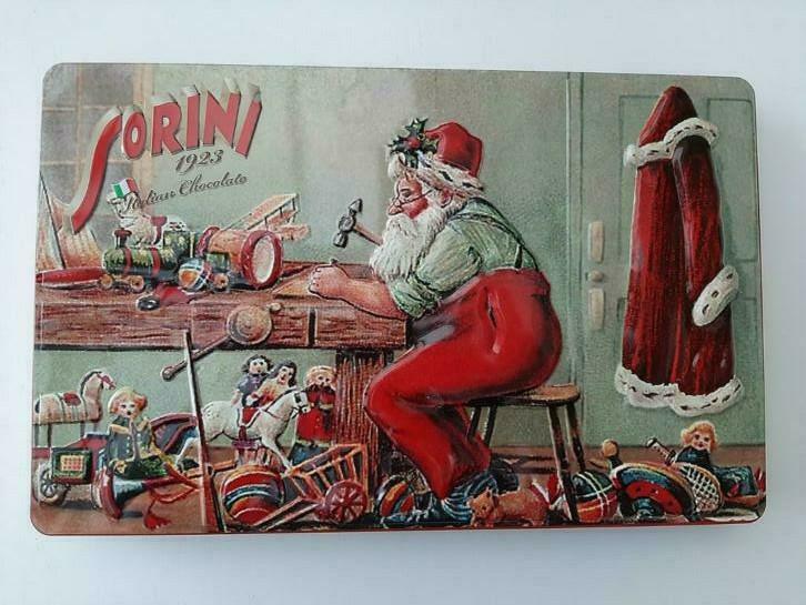 Grande boîte métal lithographie en relief ,35x 22,état neuf, Antiquités & Art, Enlèvement ou Envoi
