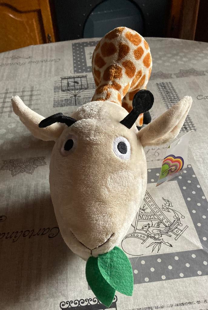 Peluche girafe de Frendz, Enfants & Bébés, Jouets | Peluches, Enlèvement ou Envoi, Neuf, Autres types