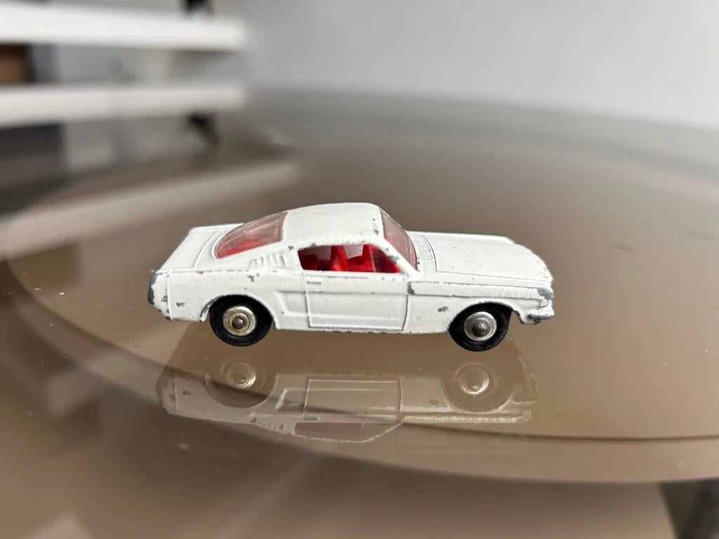 Matchbox Lesney Ford Mustang Fastback nr 8-E 1966, Enlèvement ou Envoi