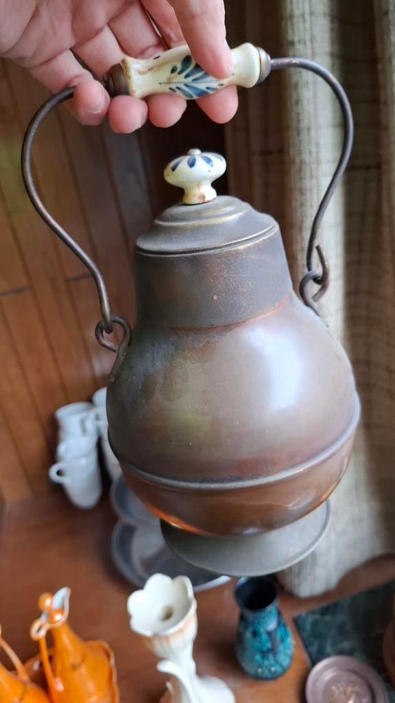 Pot en bronze, Enlèvement