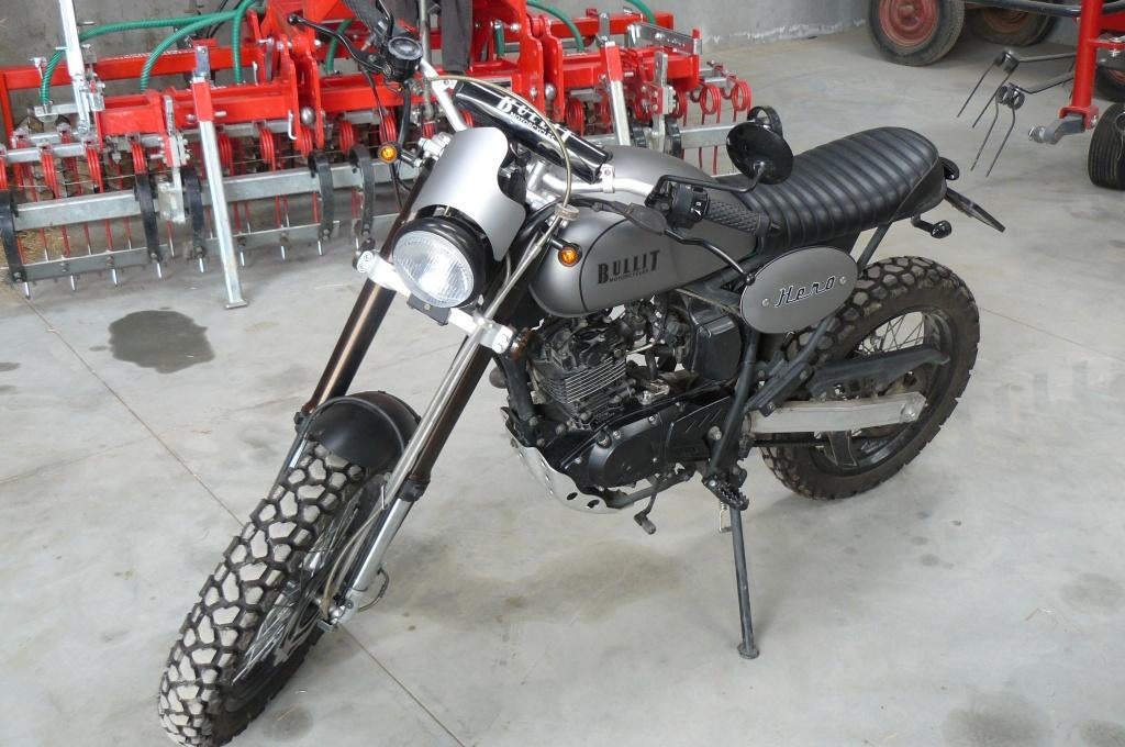 Moto Bullit Hero 125 cc, Motoren, Ophalen