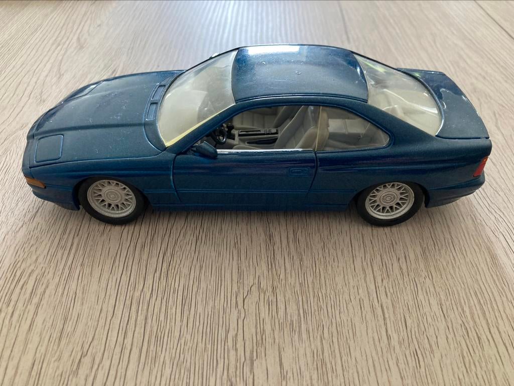 Schaalauto BMW 850i, Hobby en Vrije tijd, Ophalen of Verzenden, Zo goed als nieuw