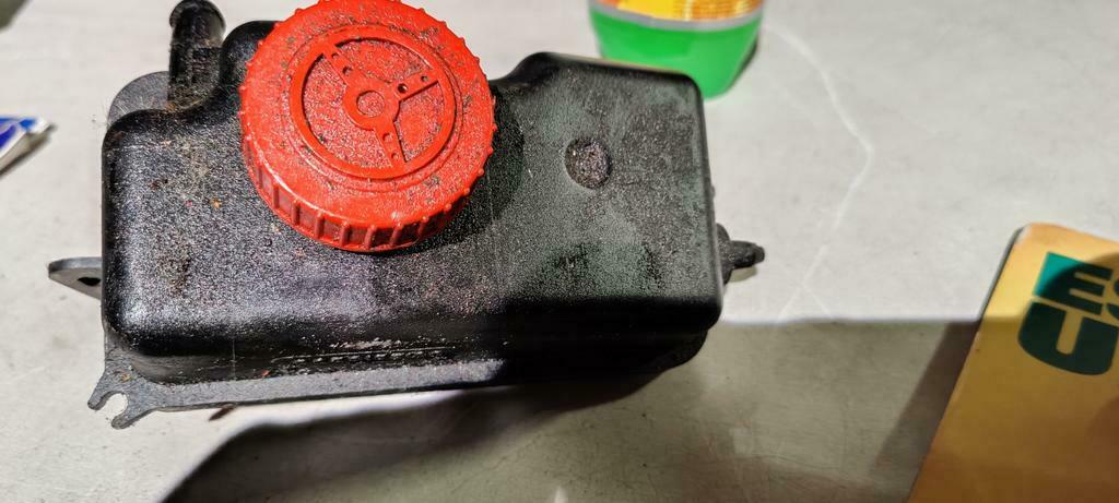 Peugeot 406 servostuurtank reservoir, Enlèvement ou Envoi, Utilisé, Peugeot