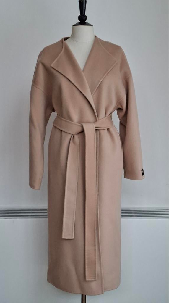 NUMÉRO 21. (NOUVEAU 1299€), Enlèvement ou Envoi, Taille 38/40 (M)