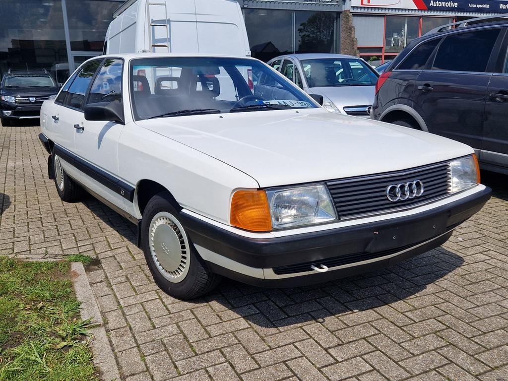 AUDI 100 2.O BENZINE OLDTIMER !, Auto's, Audi, Stof, Wit, Bedrijf, ABS