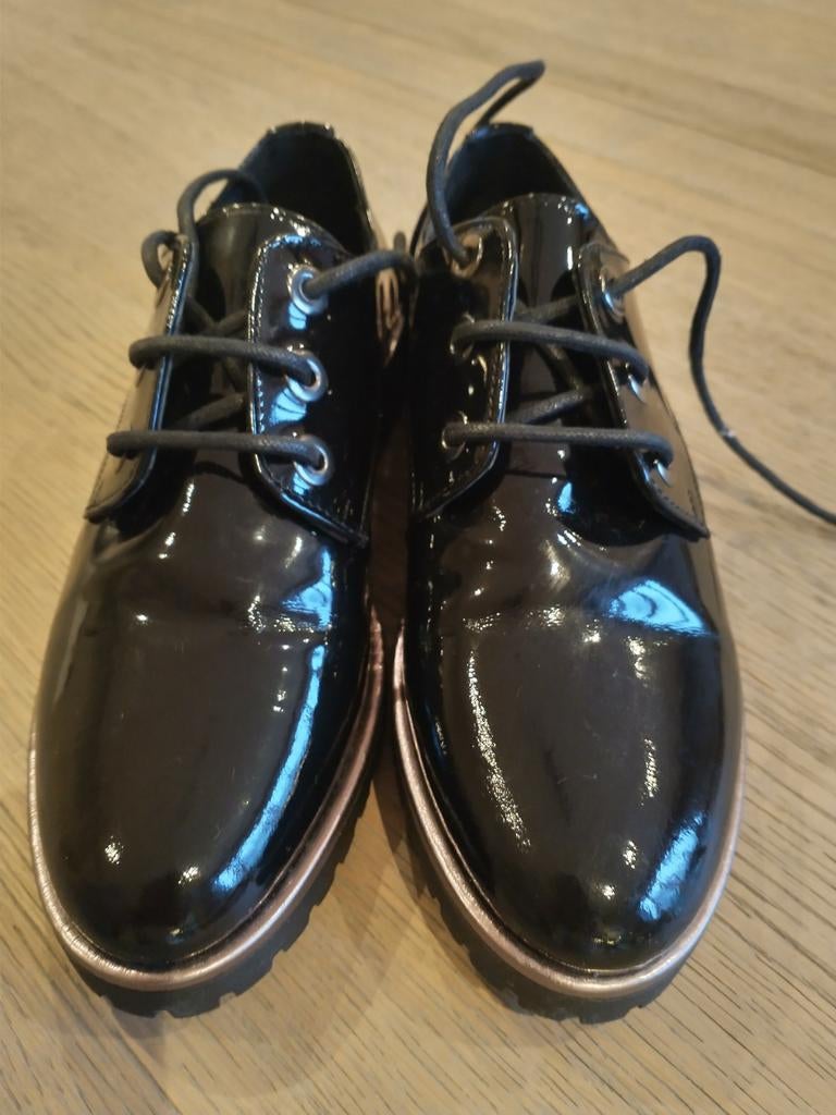 Schoenen lake maat 35, Enlèvement