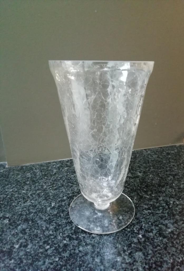 Vase en verre craquelé sur pied, Enlèvement ou Envoi, Comme neuf, Verre
