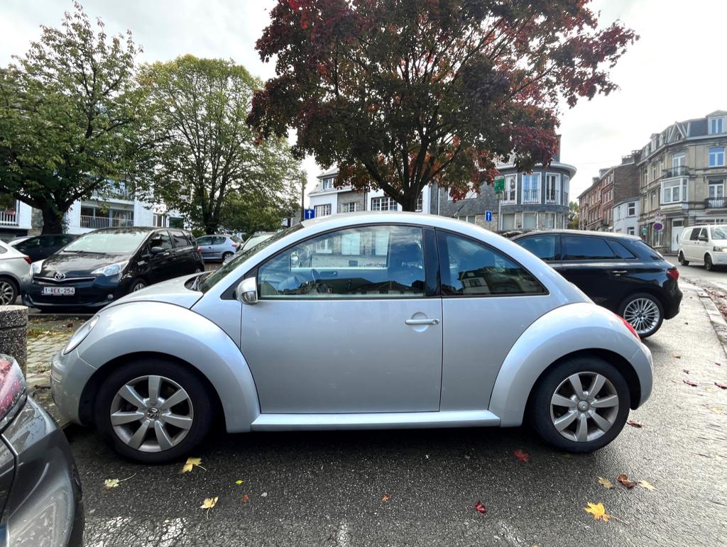 Volkswagen New BEETLE - essence - 2006 - grise - EXPORT, Ophalen, Gebruikt, Voor, Volkswagen