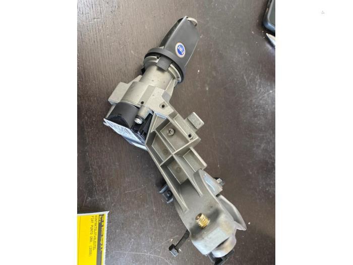 Serrure de contact + clé d'un Fiat Punto Grande, -, 3 mois de garantie, Utilisé, Fiat
