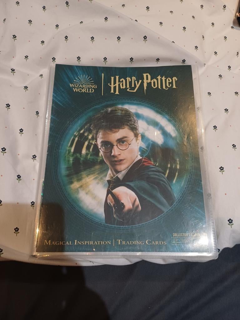 Wizarding world harry potter magical inspiration/cards, Ophalen of Verzenden, Nieuw, Meerdere kaarten, Foil