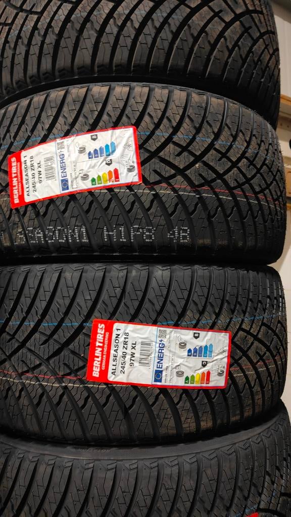 245/40 zr18 allseasons 100€ per stuk met montage en balancer, Ophalen