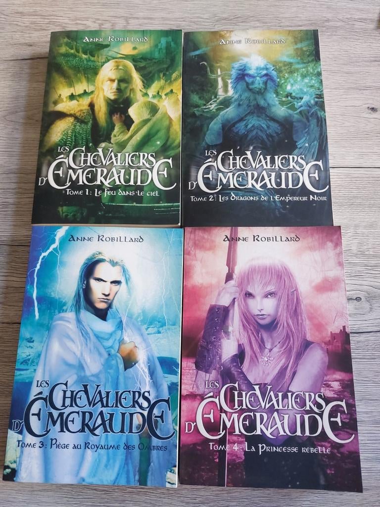 Anne Robillard Les chevaliers d'émeraude, Livres, Enlèvement, Neuf