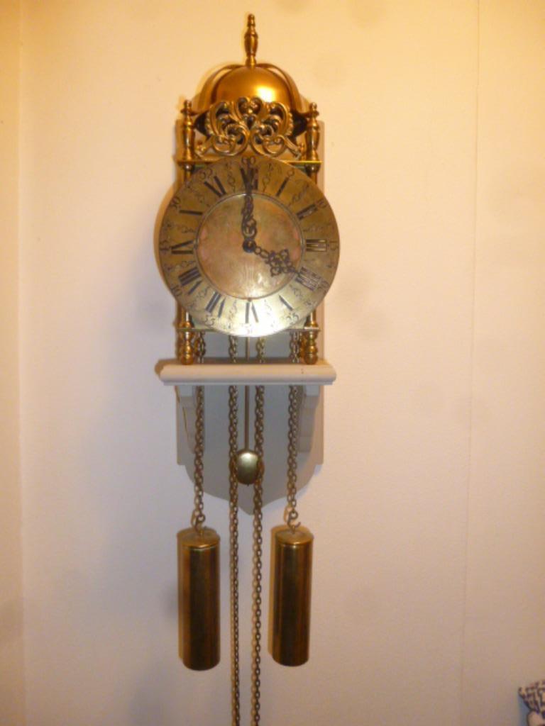 pendule ancienne John Smith, Enlèvement